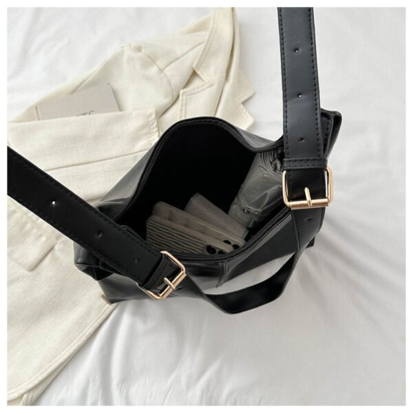 Large Capacity Elegant PU Leather Tote Bag – Urban Commuter Shoulder Bag for Women
