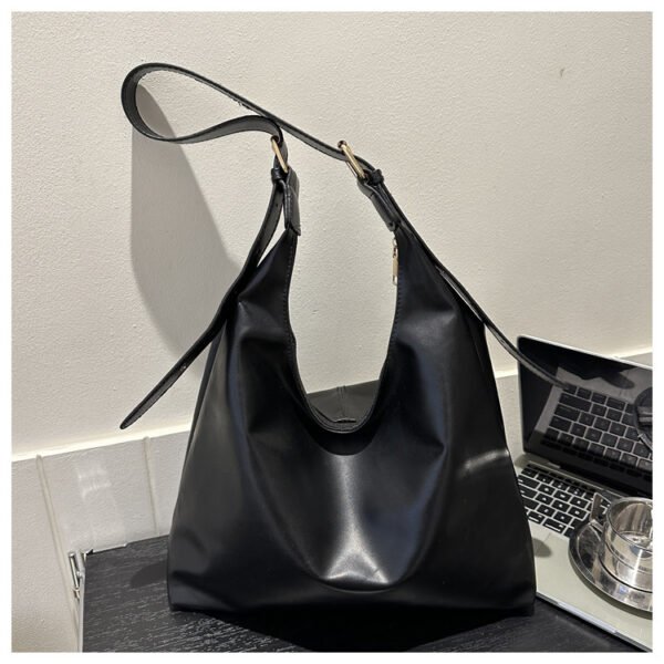 Large Capacity Elegant PU Leather Tote Bag – Urban Commuter Shoulder Bag for Women