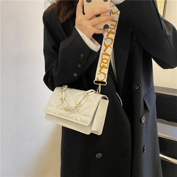 Emir Women’s Retro PU Small Shoulder Bag with Chain Strap