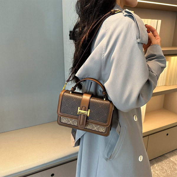 img_0795 Women’s Chic Crossbody Bag – Elegant Small Square Shoulder Bag with Zipper, Brown | Emir Bangladesh